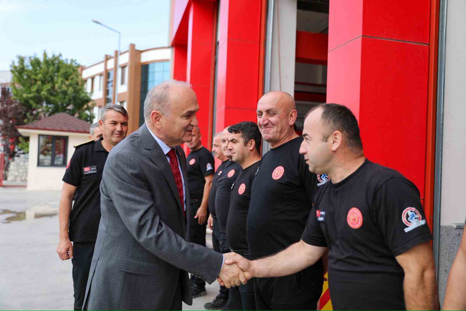 Başkan Özlü itfaiye personelleri ile bir araya geldi