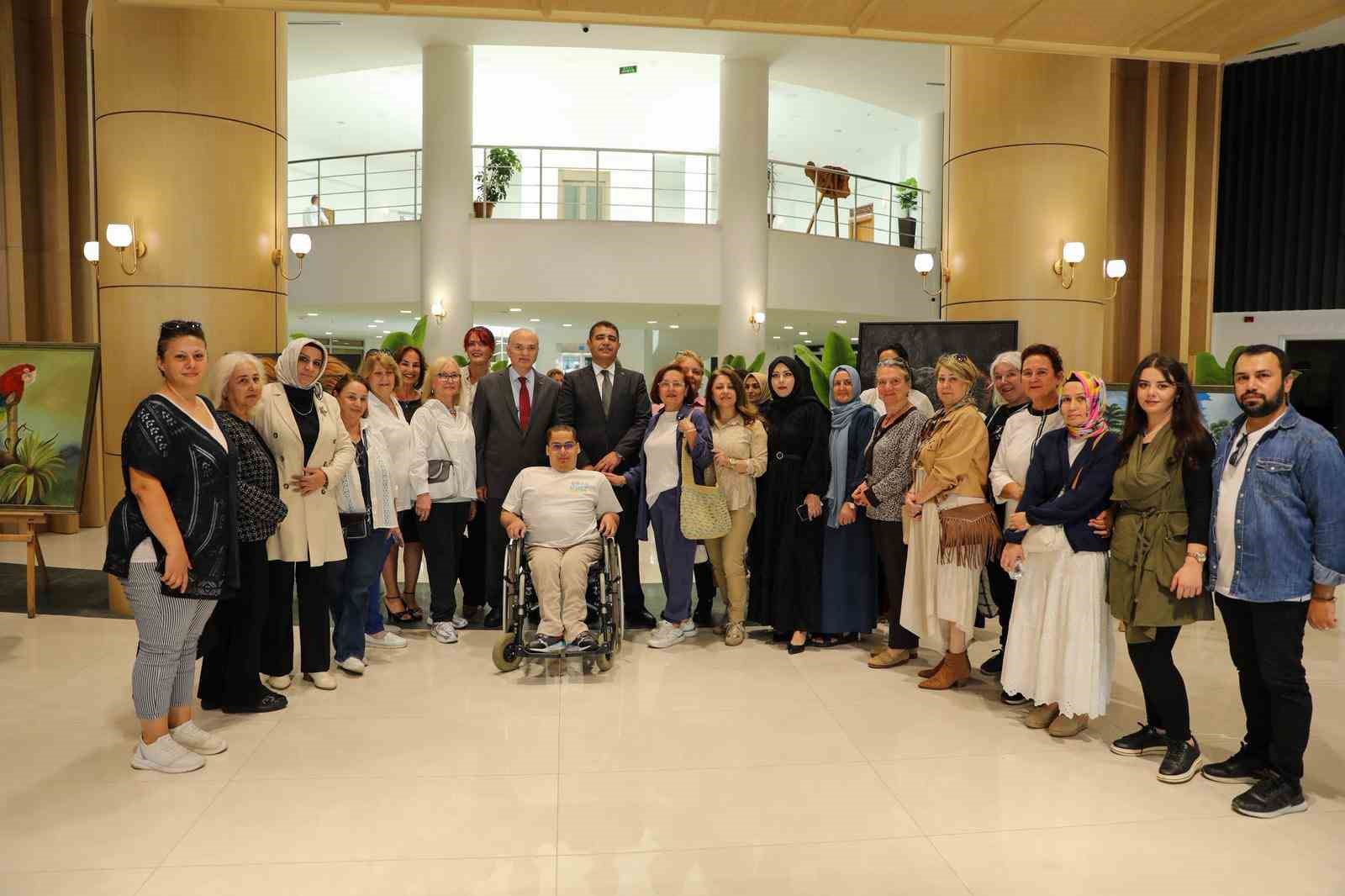 Sanat seninle sergisi kapılarını açtı
