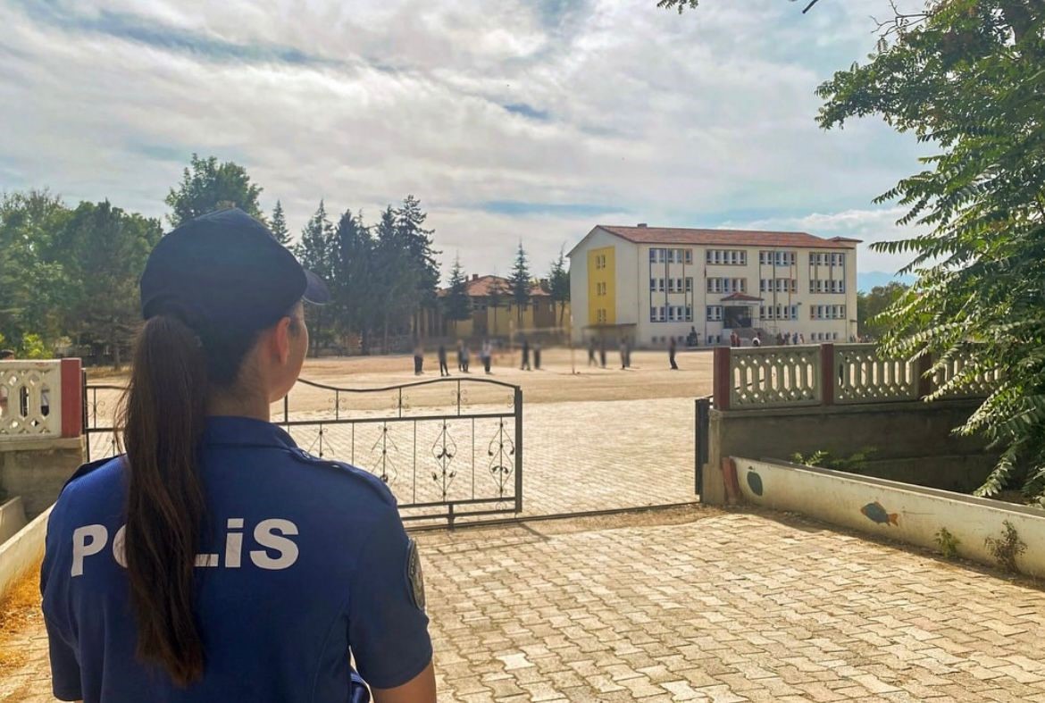 Isparta’da okul önleri ve asayişe yönelik uygulama gerçekleştirildi