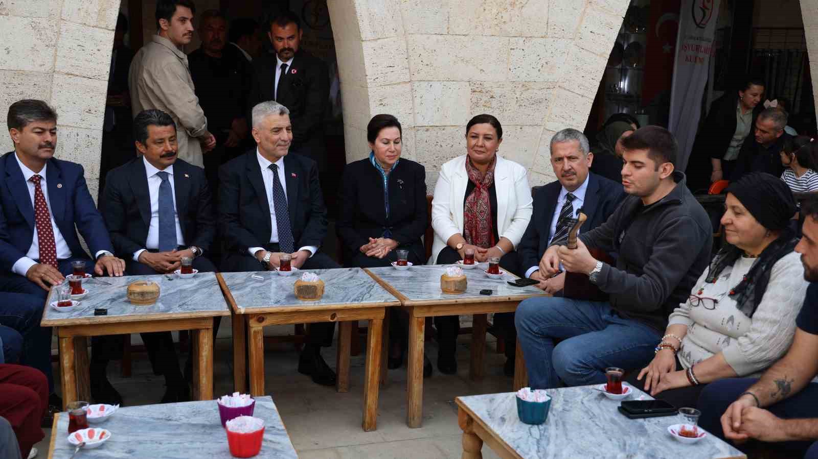 Kırşehir&rsquo;de 38. Ahilik Haftası: Bakan Bolat esnafla buluştu
