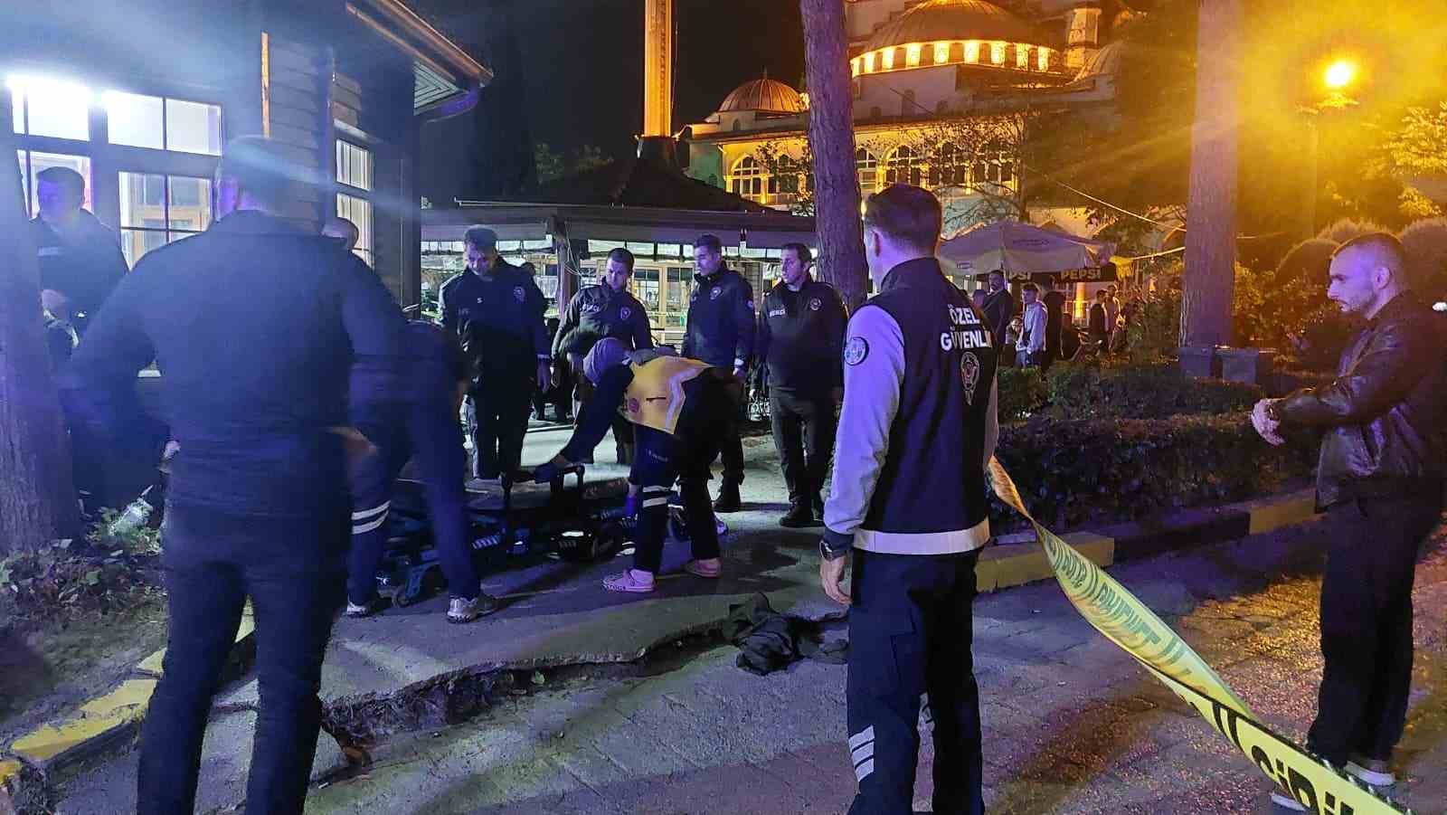 "Kızıma uyuşturucu sattın" diyerek kurşun yağdırdı: 1 yaralı