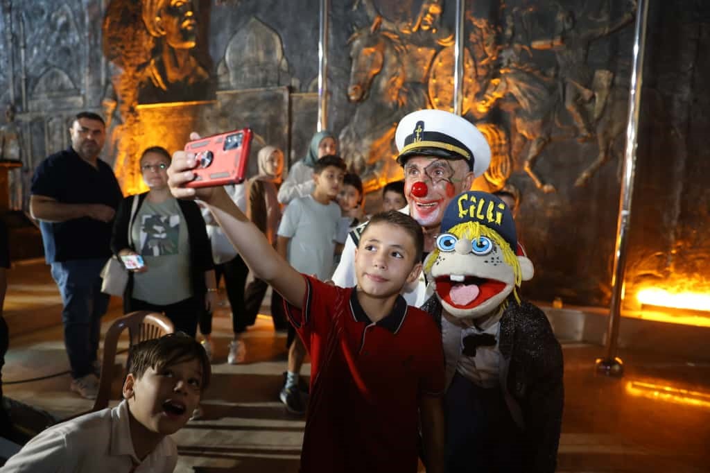 Yunusemre Belediyesinden çocuklara özel şenlik