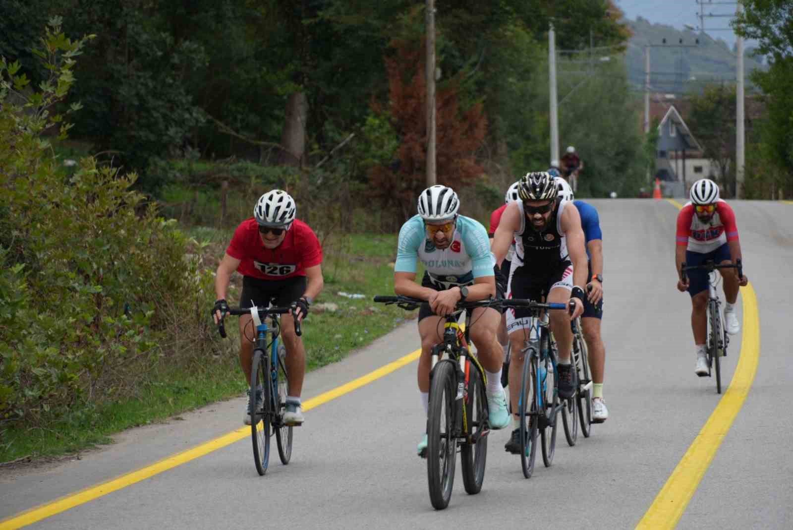 Düzce’de Efteni duatlonu 250 sporcunun katılımı ile yapıldı