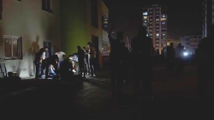 12. kattan düşen lise öğrencisi hayatını kaybetti