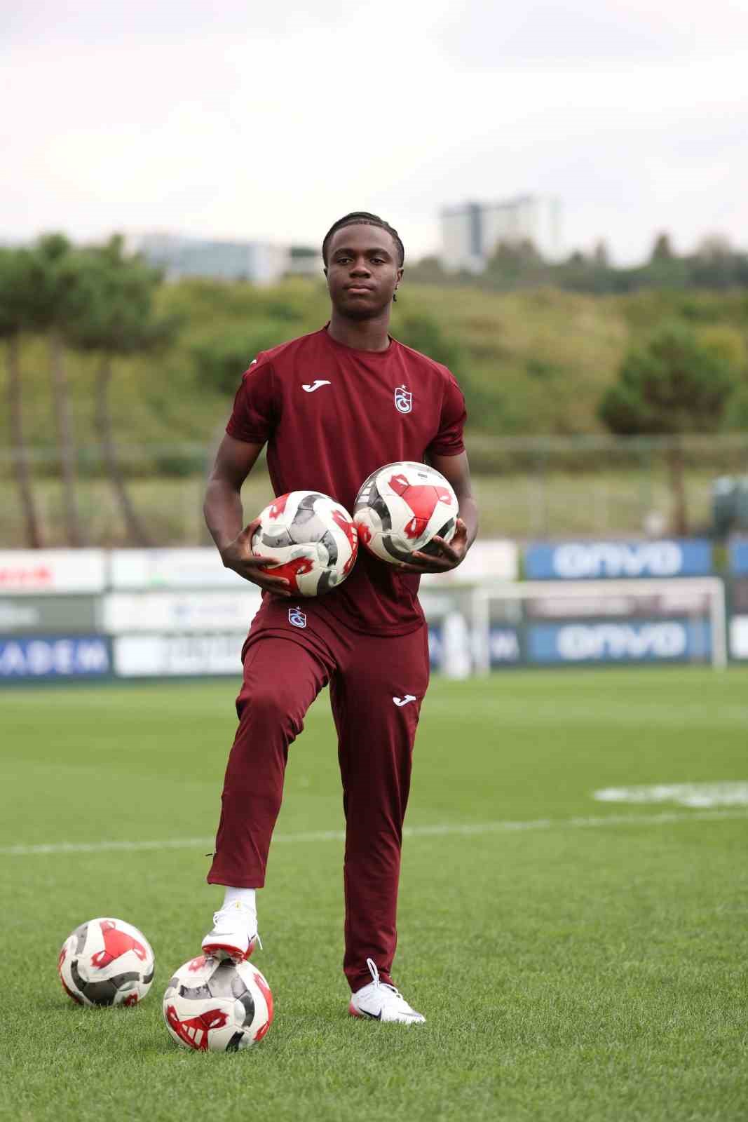 Christ Inao Oulai, ilk maçında göz doldurdu