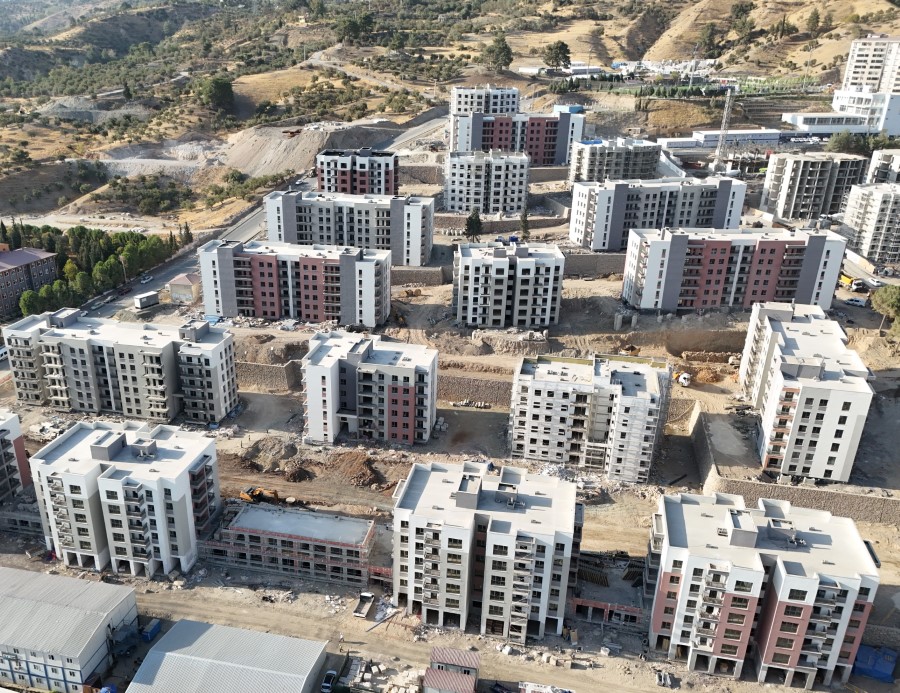 Deprem konutları hızla tamamlanıyor: 28 blokta daha sona yaklaşıldı
