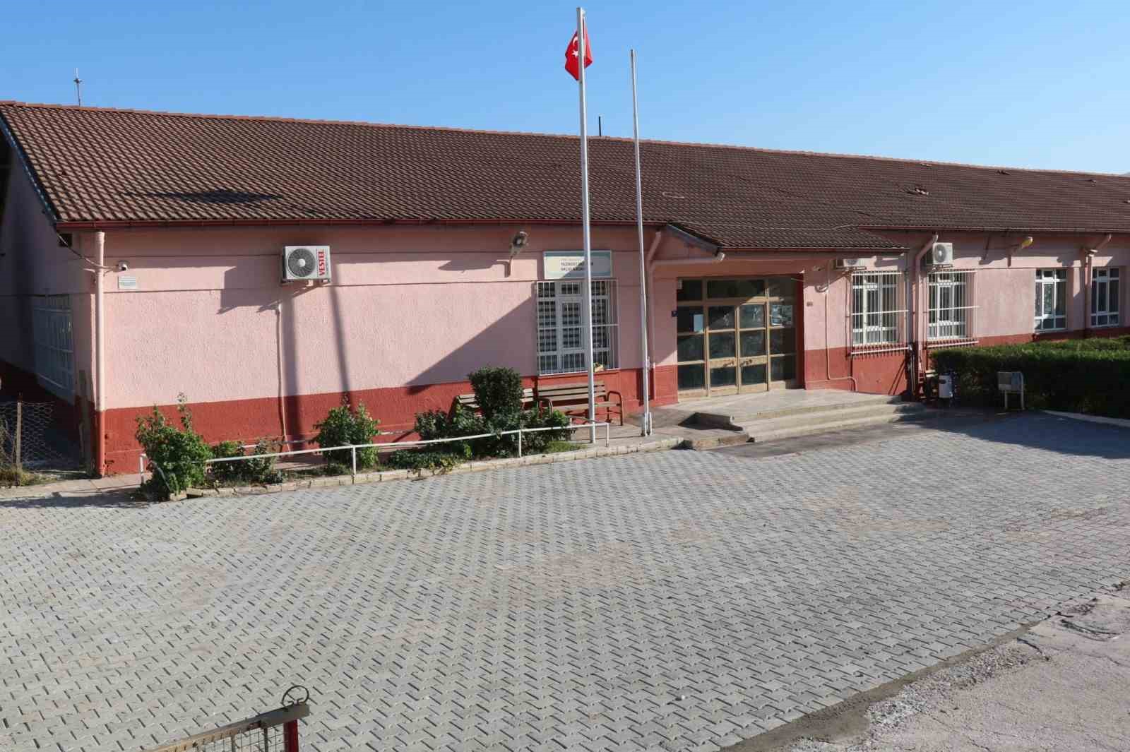 Bozdoğan Belediyesi okullardaki &ccedil;alışmaları tamamladı
