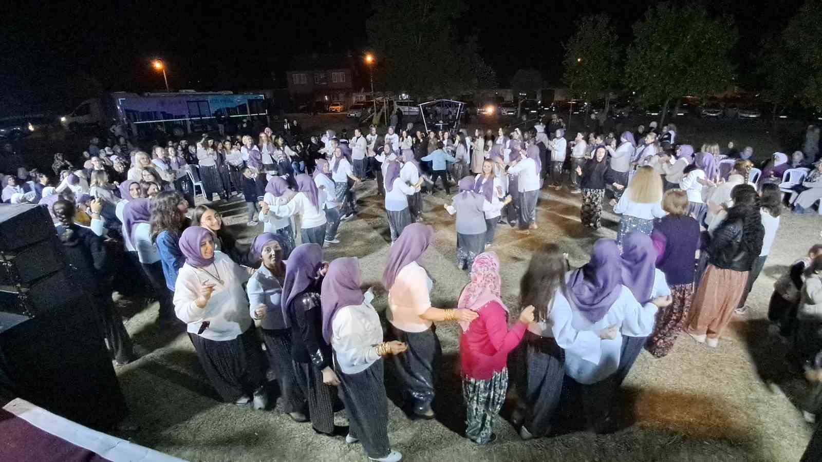 Kadınlar ’Şalvar Gecesi’nde buluştu