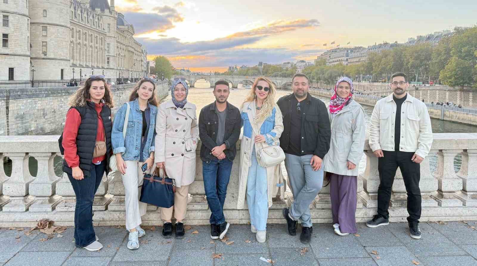 Aile ve Sosyal Hizmetler İl Müdürlüğü, Paris’te ’Gençlik Değişimi Projesi’ni tamamladı