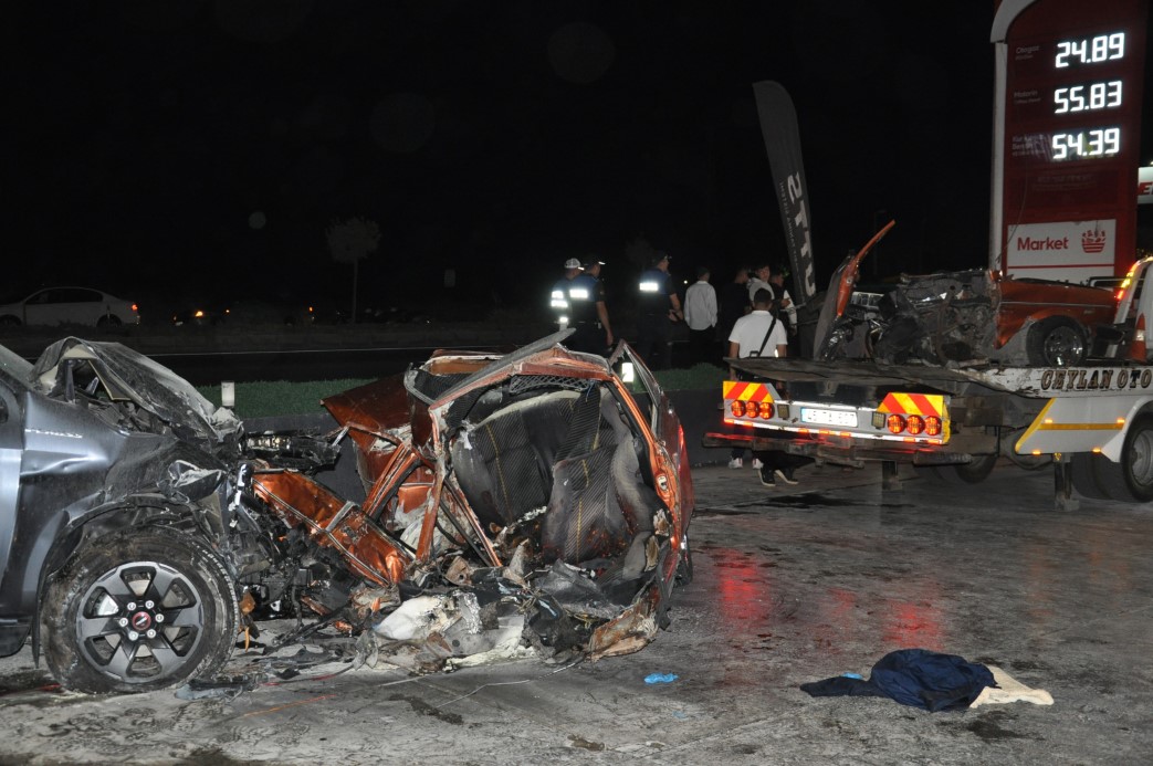 Manisa’da katliam gibi kaza: 5 ölü, 6 yaralı, o anlar kamerada