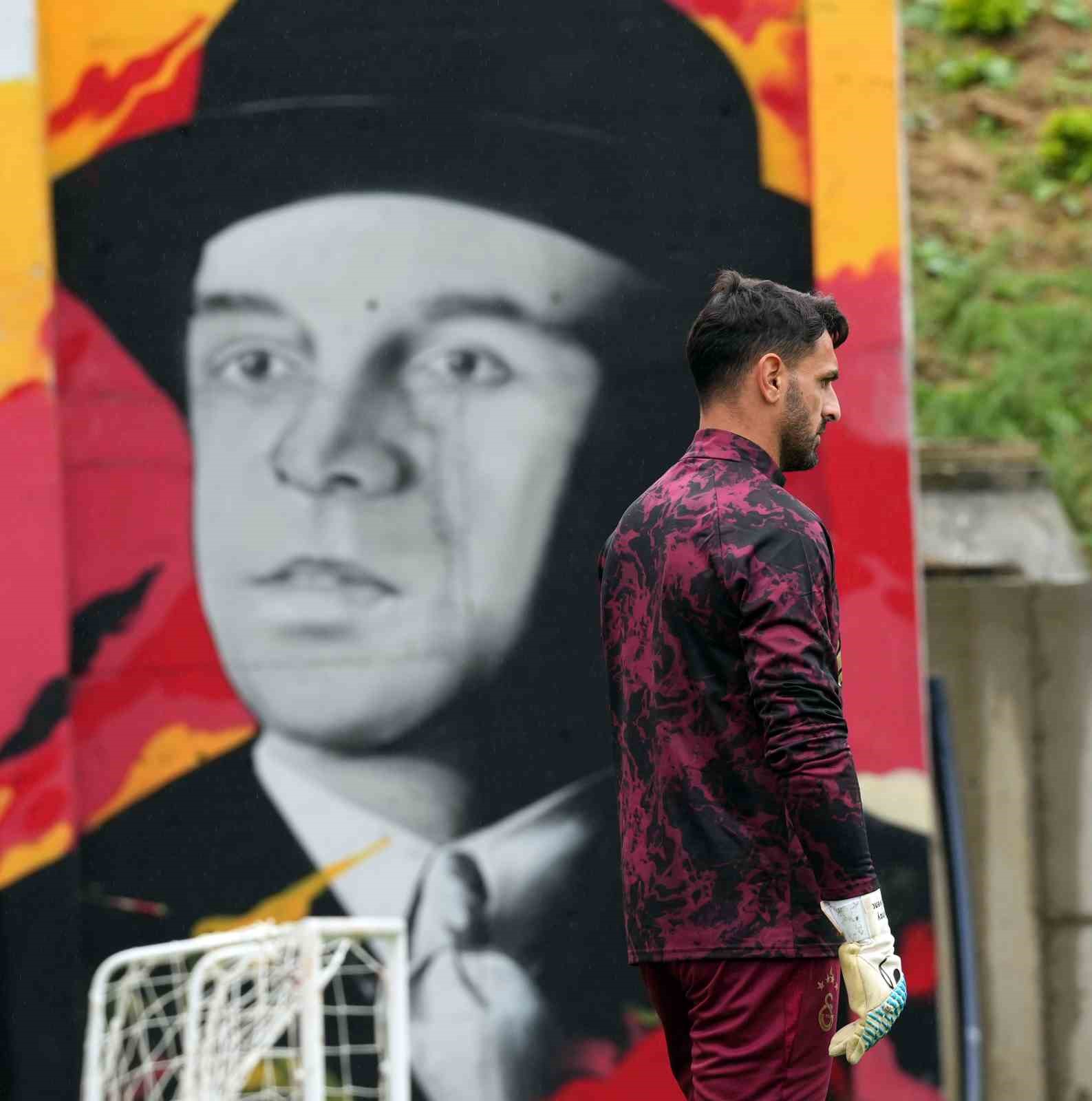 Galatasaray, Liverpool maçı hazırlıklarını tamamladı