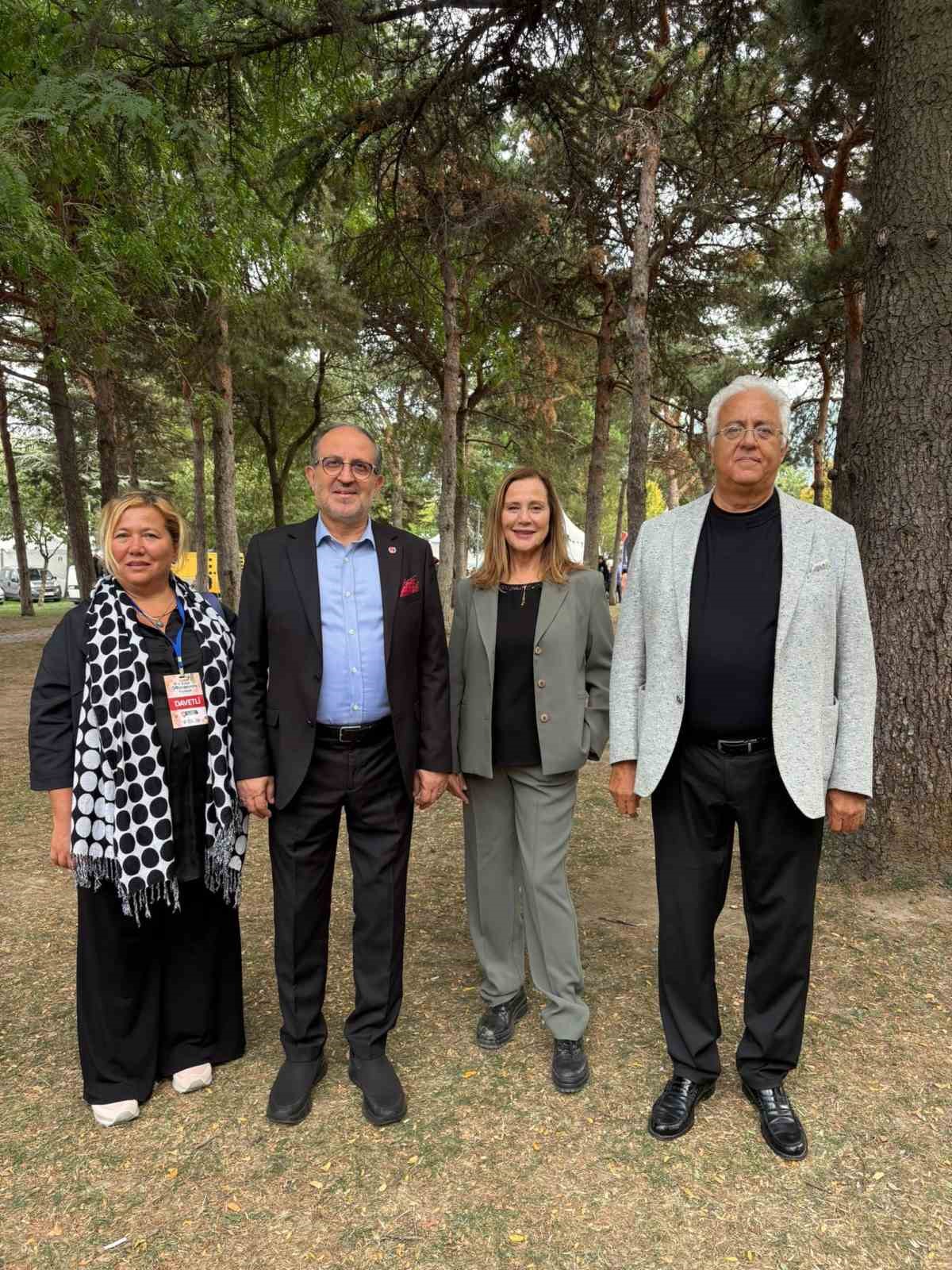 "Gençler köyde para kazanmalı"