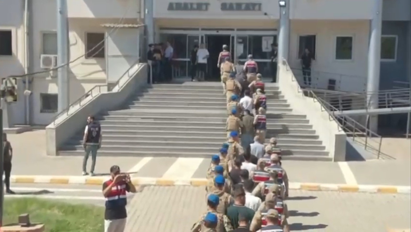 Şanlıurfa’da organize suç örgütüne operasyon: 8 tutuklama