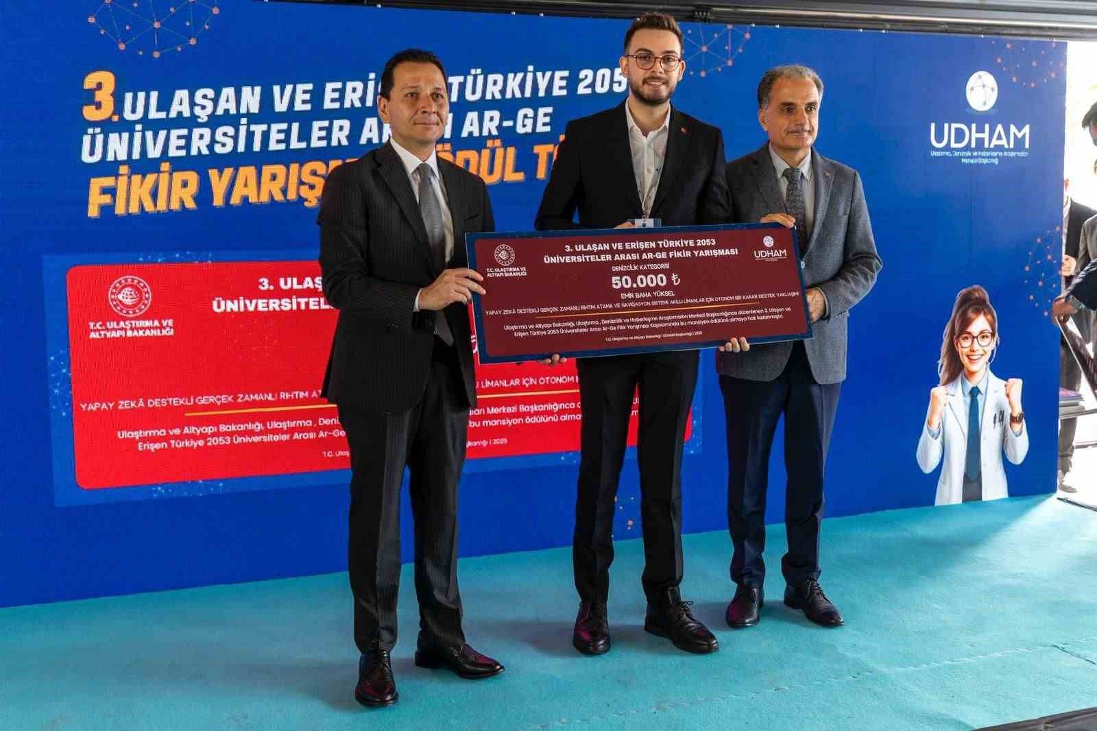 Ulaştırma ve Altyapı Bakanlığından SA&Uuml; &ouml;ğrencisine &ouml;zel &ouml;d&uuml;l
