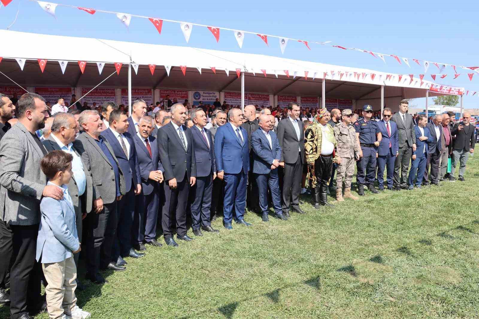 14 yıl aradan sonra düzenlenen yağlı pehlivan güreşlerine yoğun ilgi