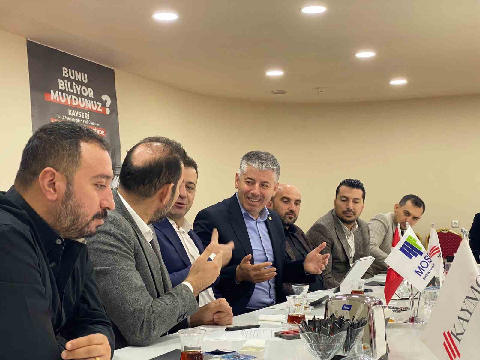 Çopuroğlu: "Mobilyanın anavatanı da başkenti de Kayseri’dir"