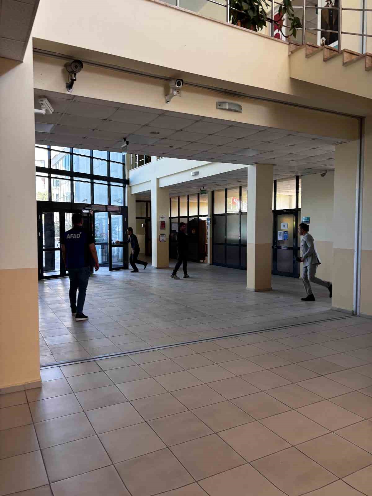 AFAD koordinasyonunda KYK yurtlarında kapsamlı Afet Eğitimi ve deprem tatbikatı gerçekleştirildi
