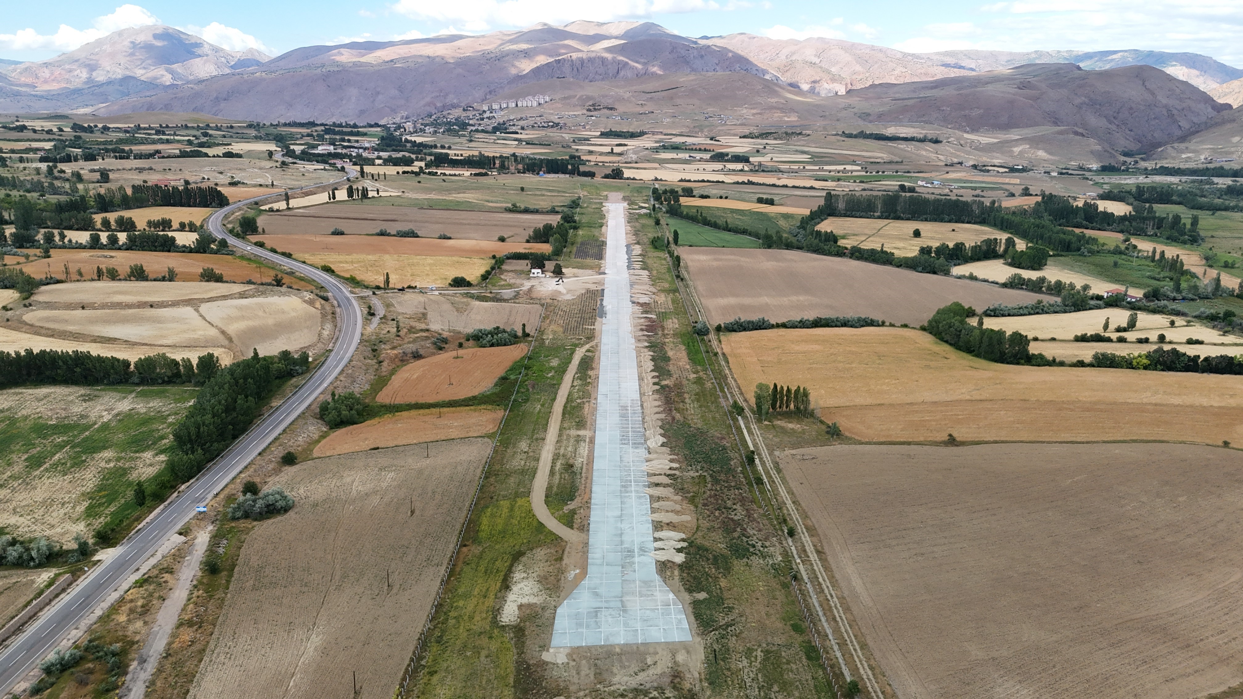 Nuri Demirağ’ın mirası yeniden hayat buldu: Türkiye’nin ilk ilçe havaalanına 84 yıl sonra uçak indi