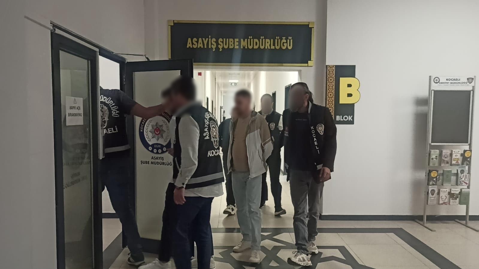 Kocaeli’de oto hırsızları yakalandı: 4 kişi tutuklandı