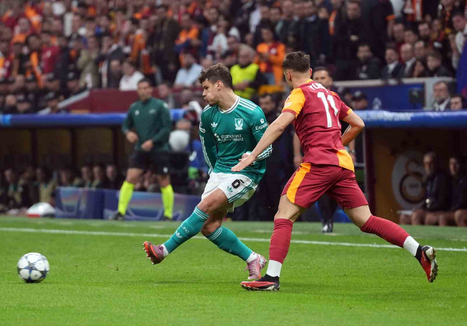 UEFA Şampiyonlar Ligi: Galatasaray: 1 - Liverpool: 0 (Maç devam ediyor)