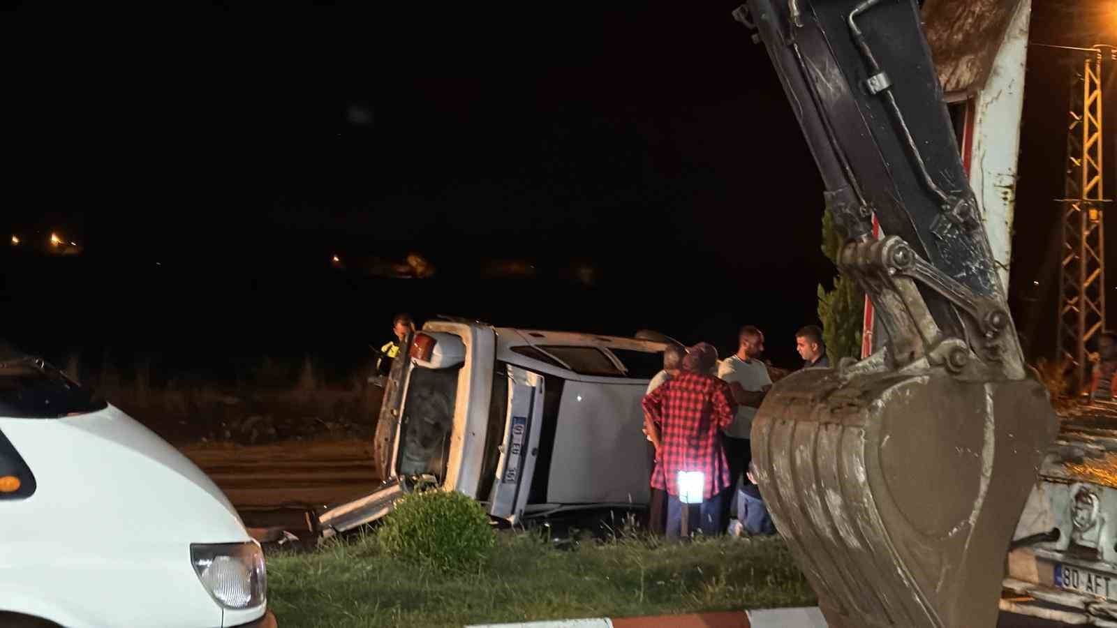 Osmaniye’de otomobil takla attı: 3 yaralı