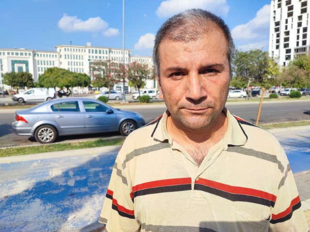 ’Kenara çekilir misiniz’ diyerek uyardı, dayak yedi