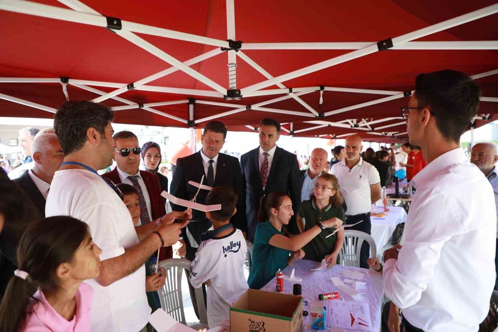 Binlerce öğrenci bu şenlikte buluştu