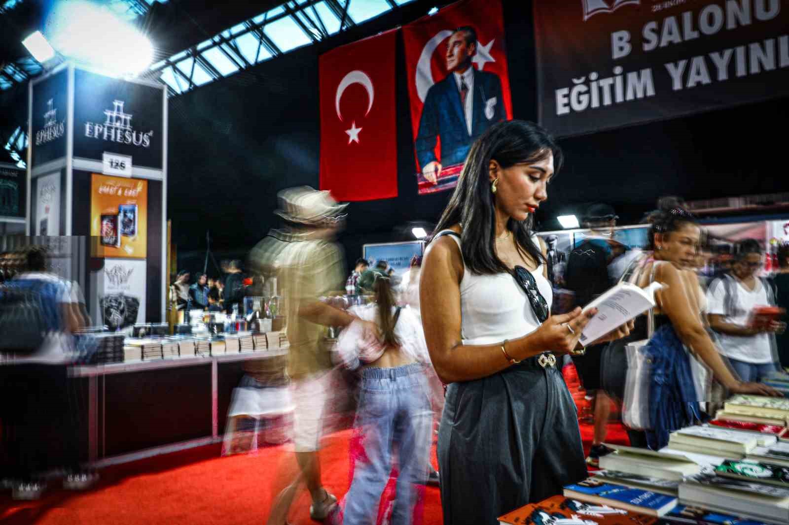 15. Antalya Kitap Fuarı 3 Ekim’de başlıyor
