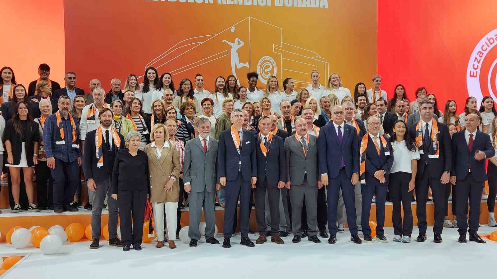 Eczacıbaşı Spor Kulübü yeni salonuna kavuştu