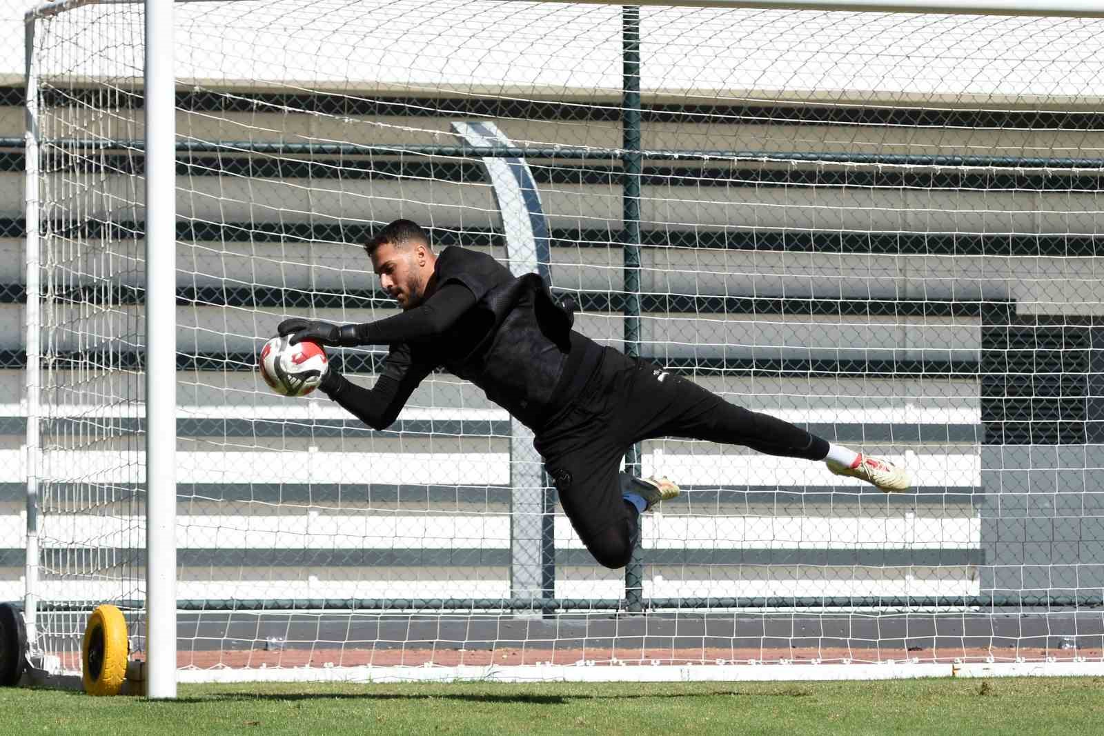 Manisa FK, Çorum FK hazırlıklarını sürdürdü