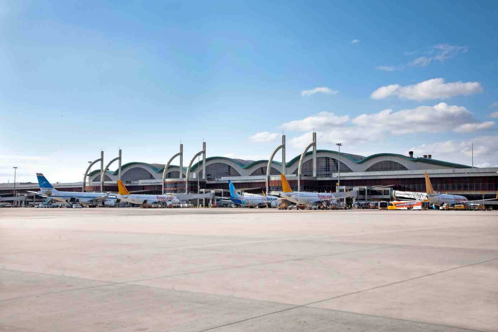 İstanbul Sabiha Gökçen Havalimanı yaz sezonunu rekorlarla kapattı