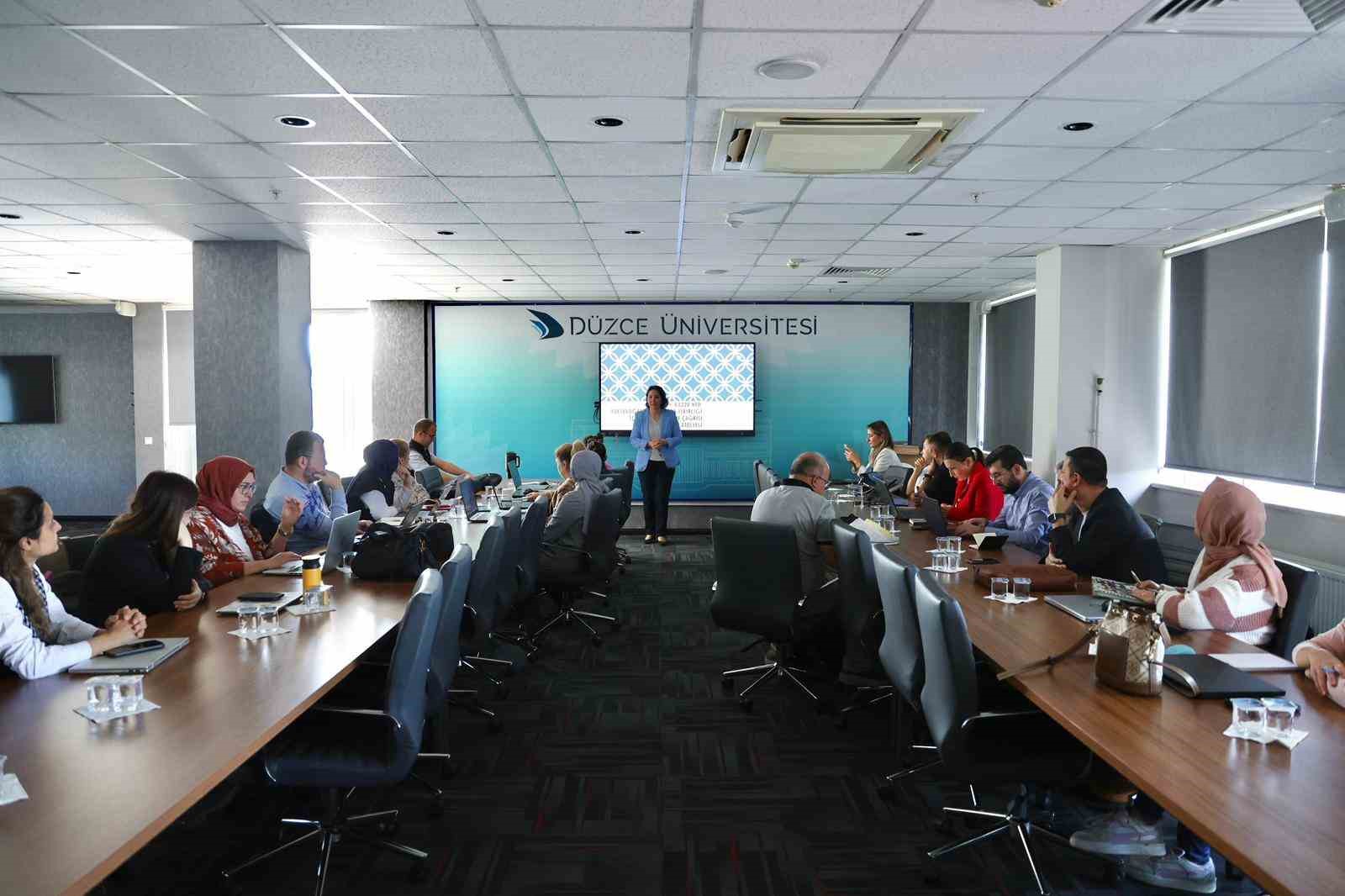 Düzce Üniversitesi’nde Erasmus+ KA220 projeleri atölyesi düzenlendi
