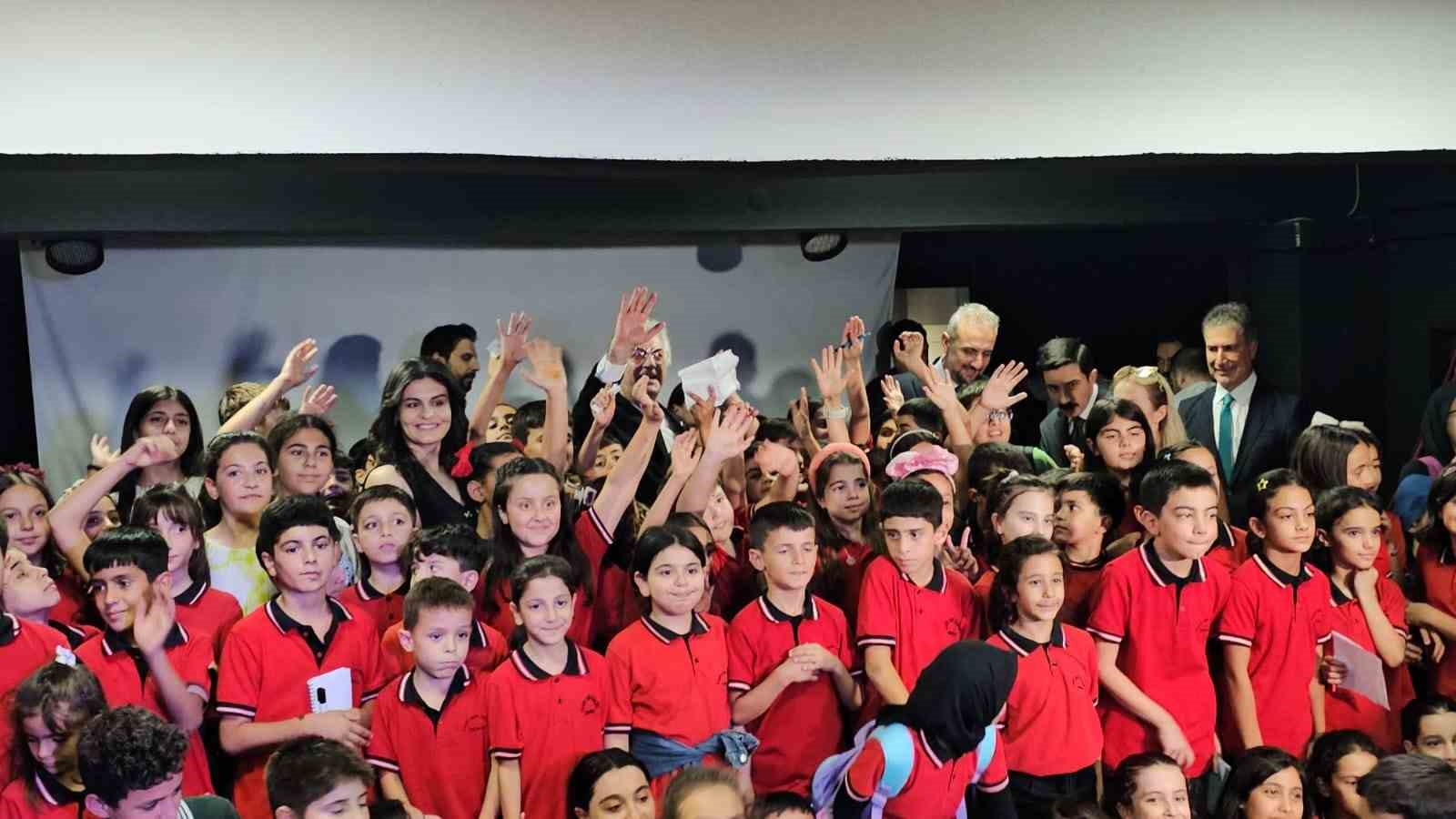 Diyarbakır’da öğrencinin mektuplu talebi yerine getirildi