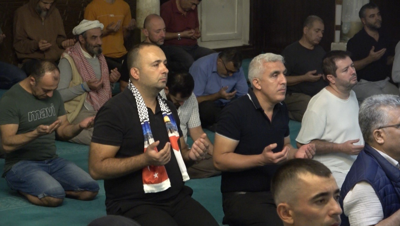 Antalya&rsquo;da Gazze i&ccedil;in dualar edildi
