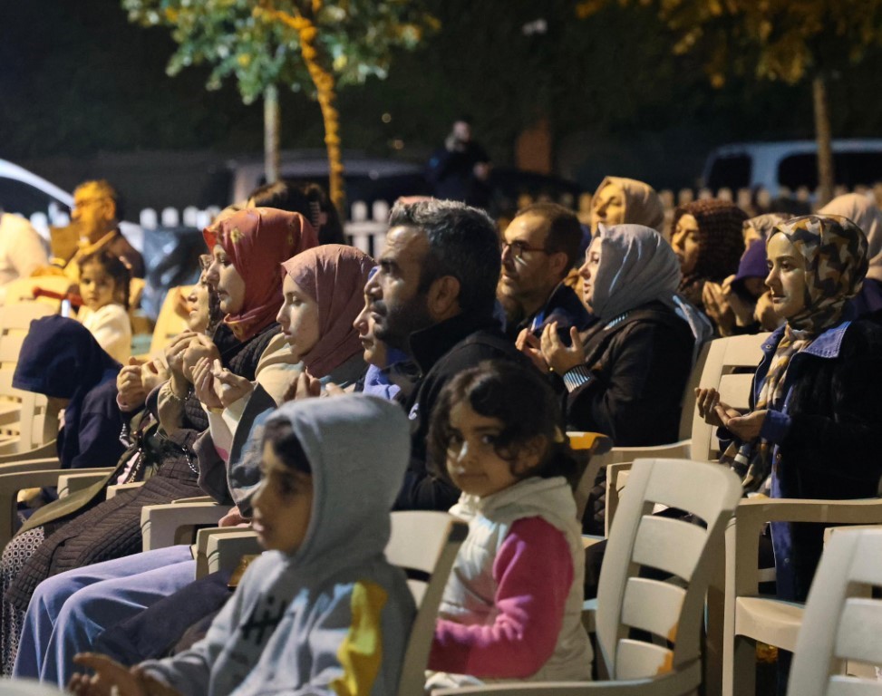 Kartepe&rsquo;de "Sessiz &Ccedil;ığlık" belgeseli g&ouml;sterildi
