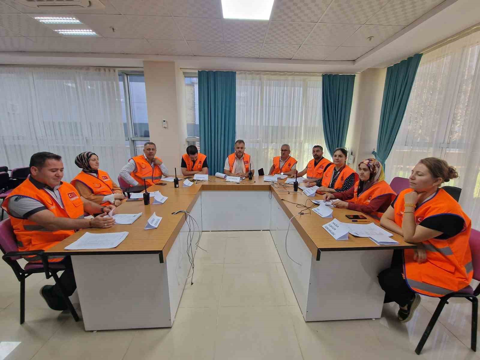 Gölbaşı Devlet Hastanesi’nde turkuaz kod tatbikatı yapıldı