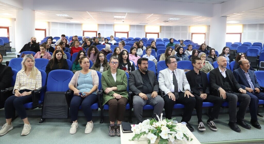 DP&Uuml;&rsquo;de "Eğitimde Yapay Zek&acirc;"  başlıklı panel
