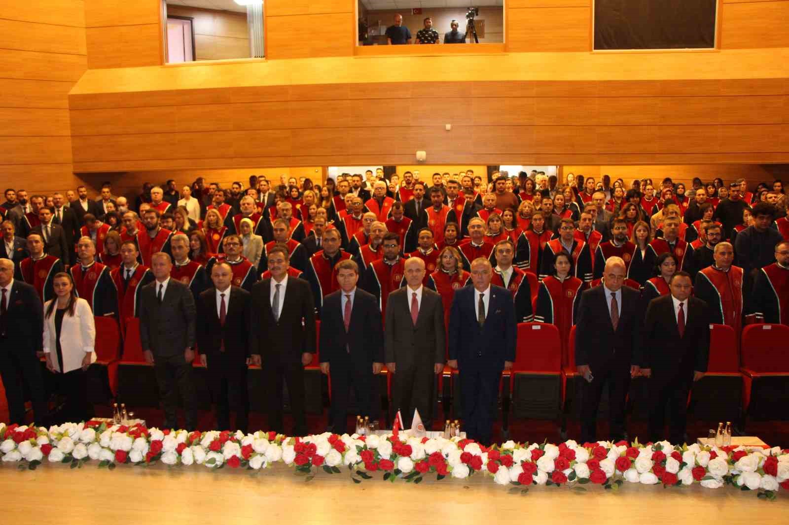 Y&Ouml;K Başkanı &Ouml;zvar: "Filistinli &ouml;ğrencilere ve akademisyenlere kapımız a&ccedil;ık"
