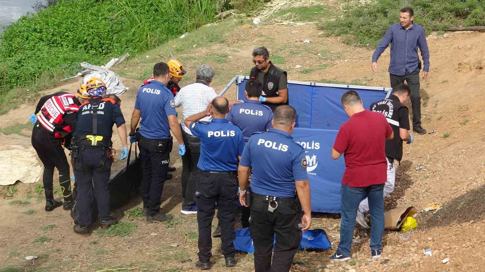 Su teresi toplarken, otlara takılmış şekilde ceset buldular