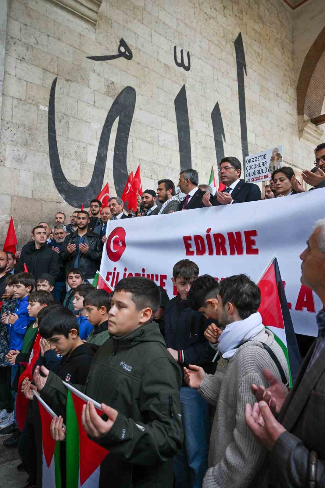 Adalet Bakanı Tunç: "65 binden fazla Filistinli şehit edildi"