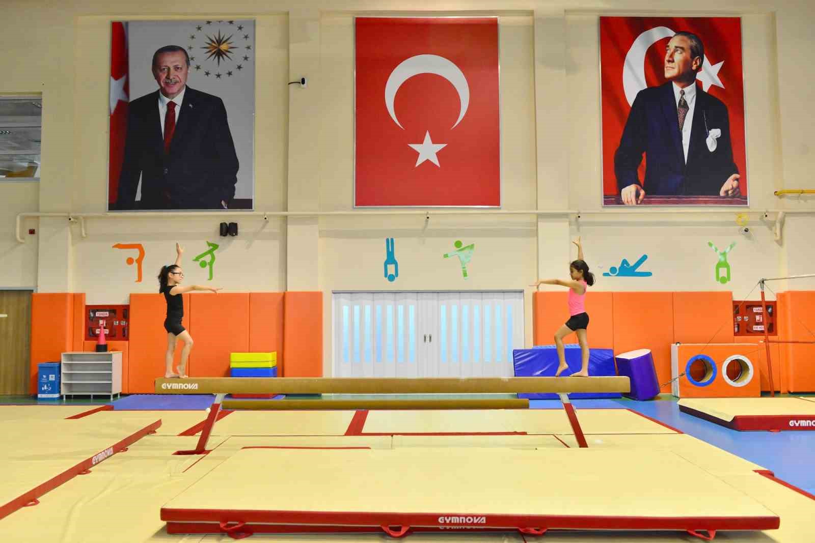 Yıldırımlı çocuklara yaz-kış spor imkanı