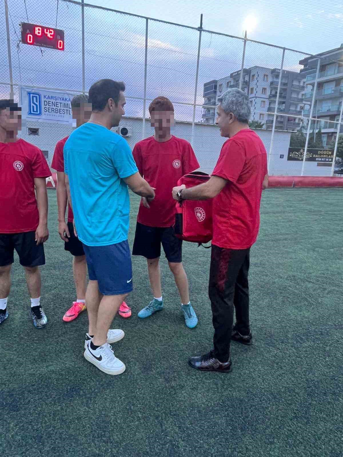 Denetimli serbestlik kapsamındaki gençler, protokolle sahada buluştu