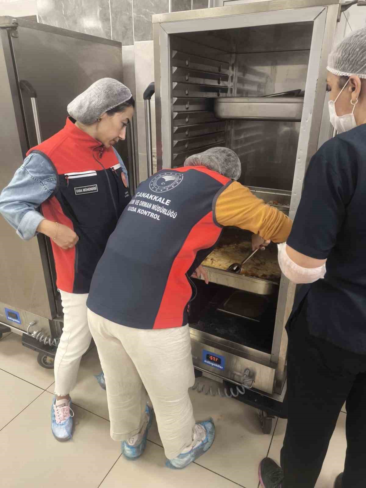 Çanakkale’de KYK yurt yemekhaneleri eş zamanlı denetlendi