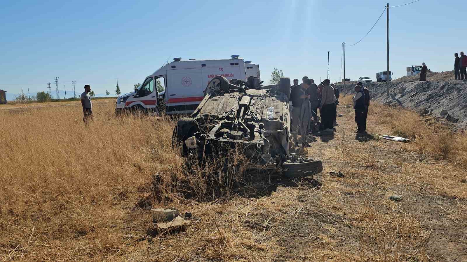 Düğün konvoyunda feci kaza: 4 yaralı