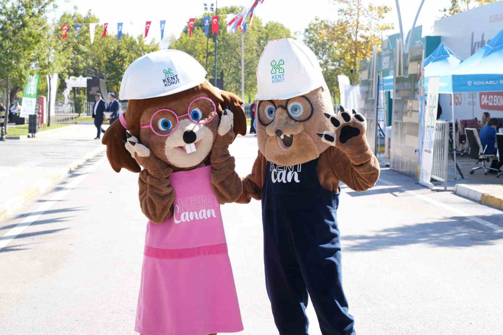 Kocaeli kitap fuarı misafirlerini ağırlıyor