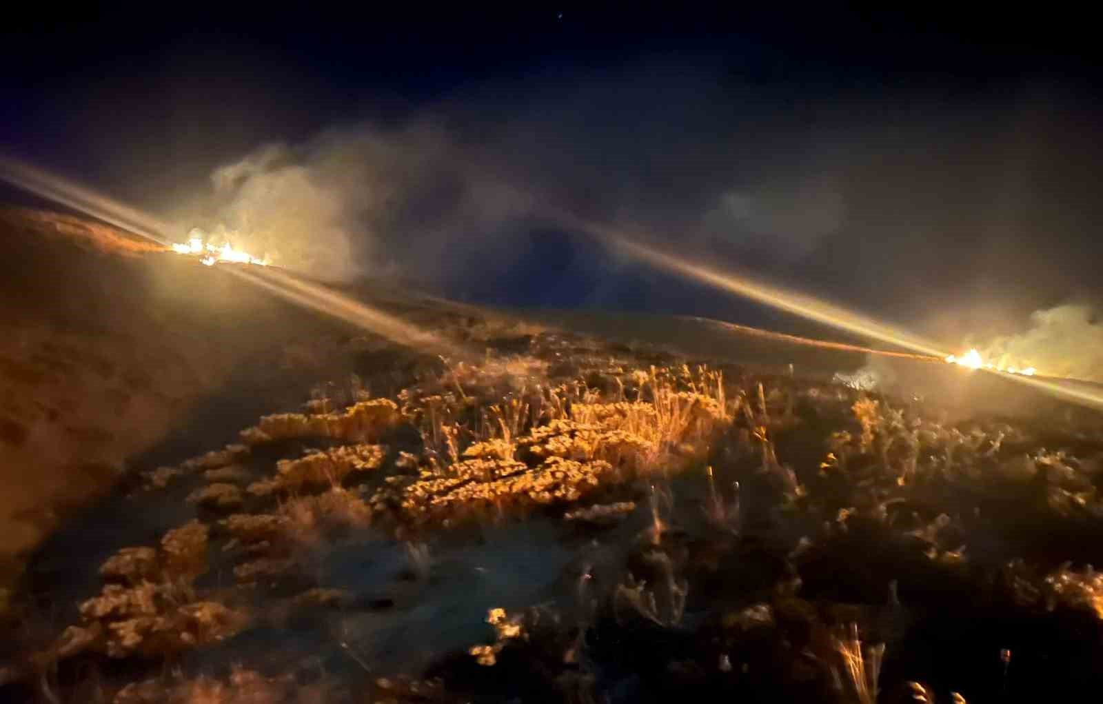 Erzincan’da örtü yangını söndürüldü