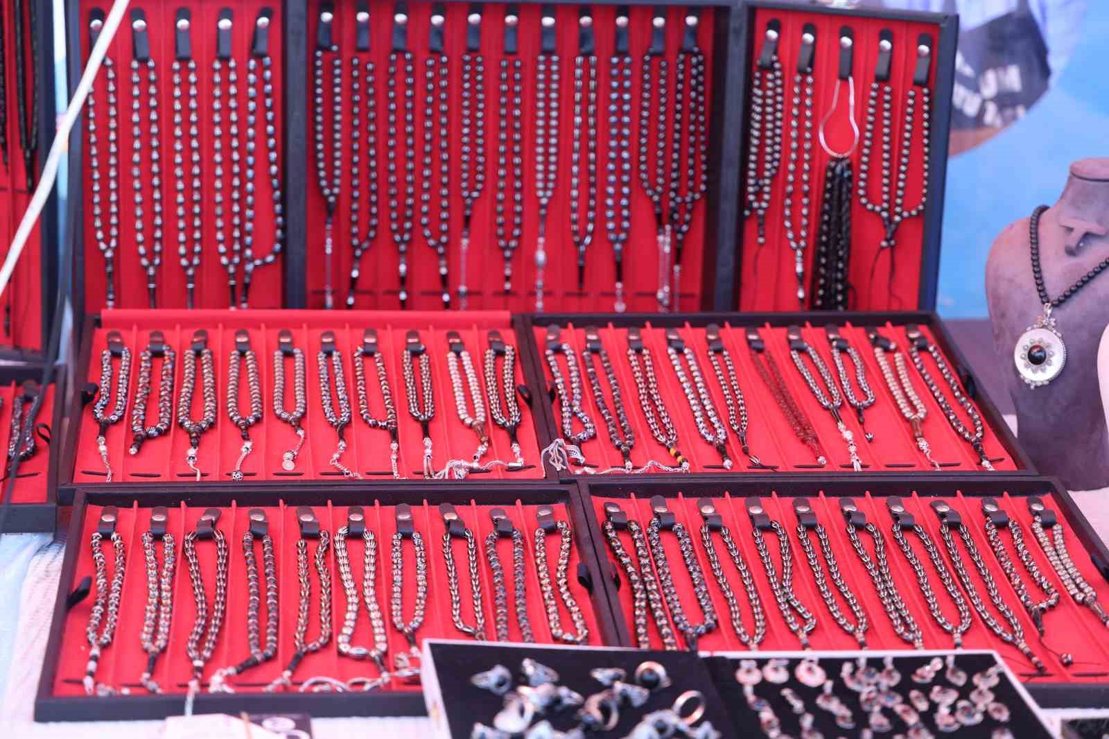 Çeşit çeşit Erzurum yöresel ürünü Konya’da