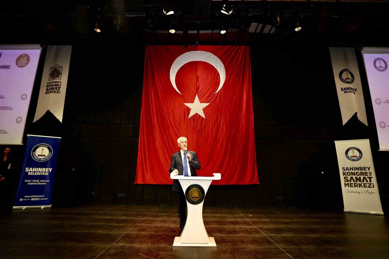 Şahinbey Belediyesi Evlilik Okulu’nda 366 çift daha sertifika aldı