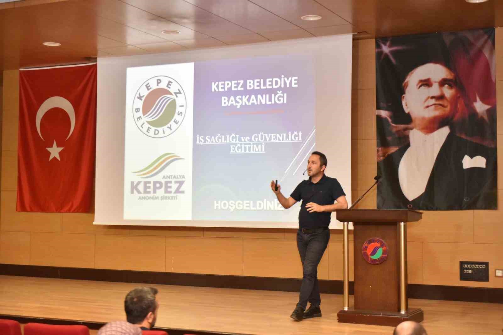 Kepez Belediyesi’nden çalışanlara iş güvenliği eğitimi