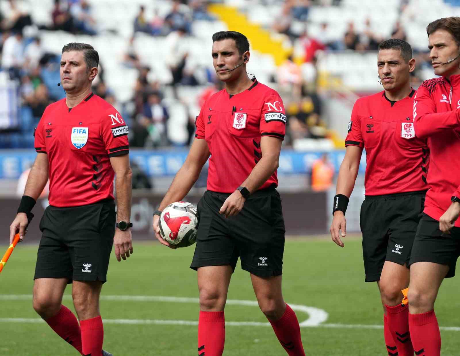 Trendyol Süper Lig: Kasımpaşa: 0 - Konyaspor: 1 (İlk yarı)